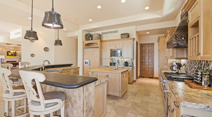 Photo of Hit 'Em Straight