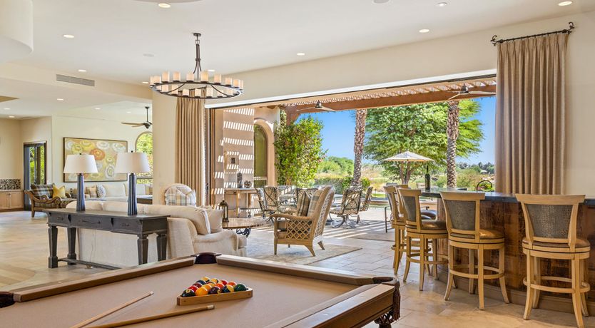 Photo of Hit 'Em Straight