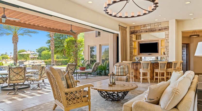 Photo of Hit 'Em Straight