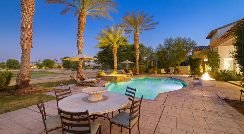 Photo of Hit 'Em Straight