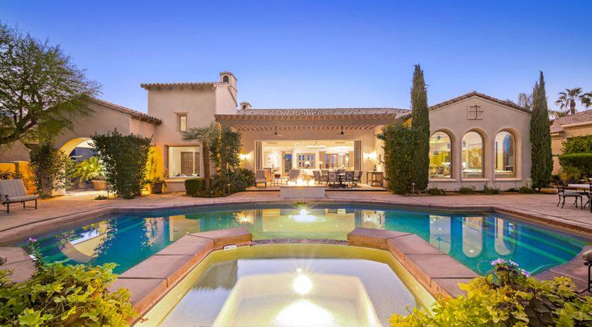 Photo of Hit 'Em Straight