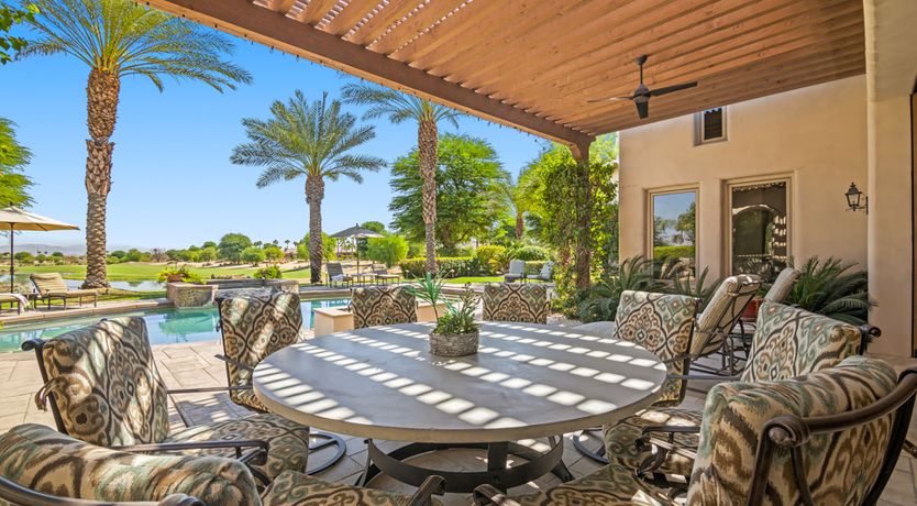 Photo of Hit 'Em Straight