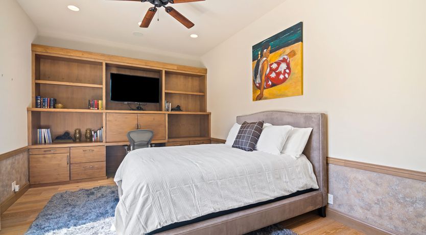 Photo of Hit 'Em Straight