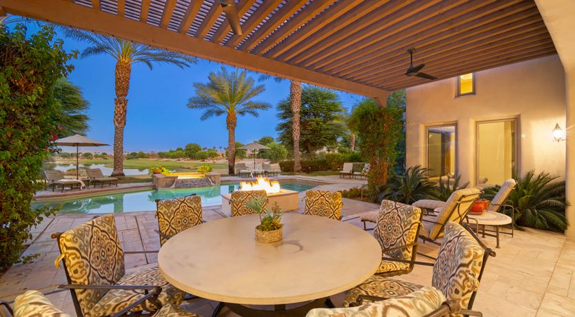 Photo of Hit 'Em Straight