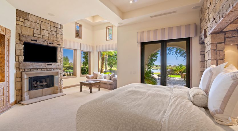 Photo of Hit 'Em Straight