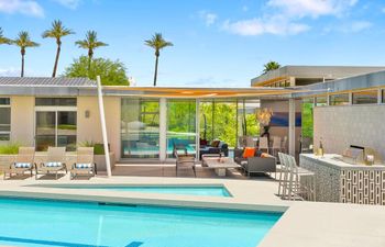 Palm Trees In Paradise Holiday Home