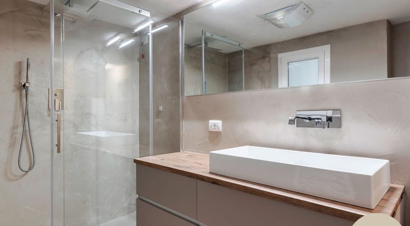 Photo of The Lake's End