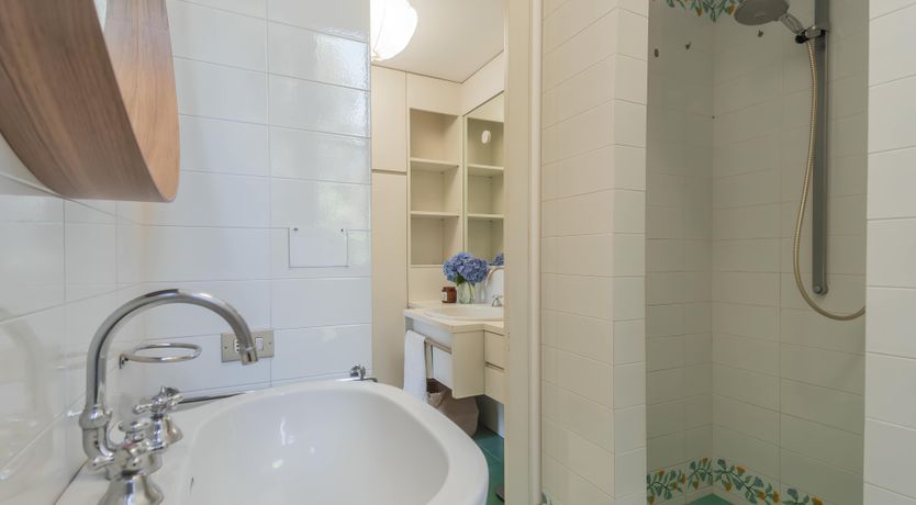 Photo of Lake Paradise