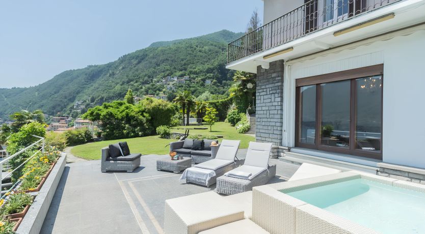 Photo of Lake Paradise