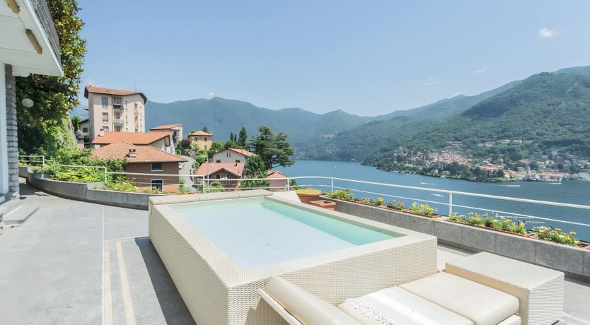 Photo of Lake Paradise