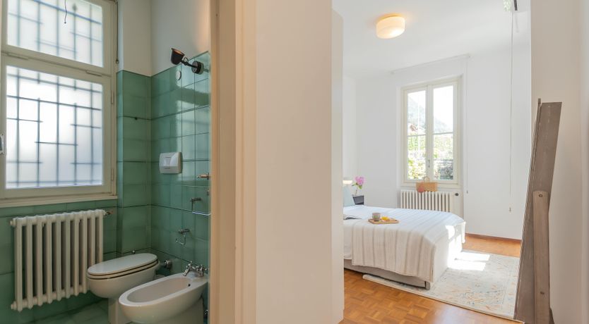 Photo of Lake Paradise