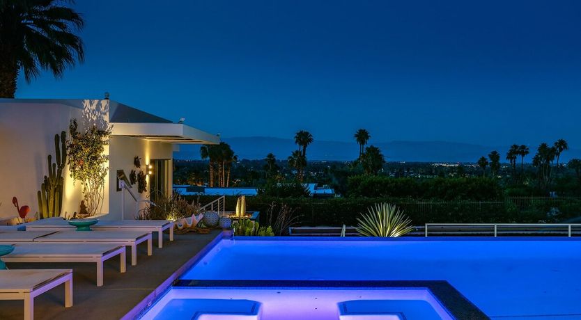 Photo of Flamboyance Central