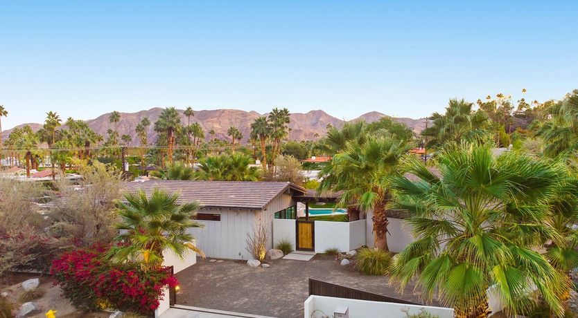 Photo of A Lodge Under Sands