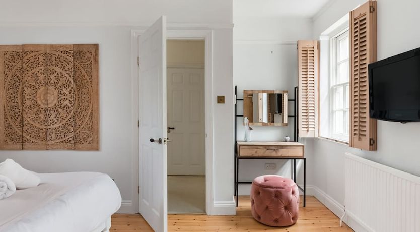 Photo of The Bathonian