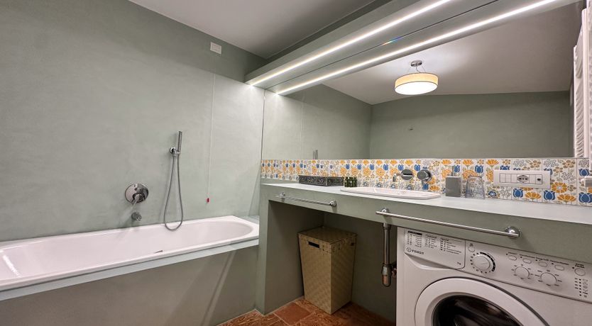 Photo of Lakeside Sanctuary