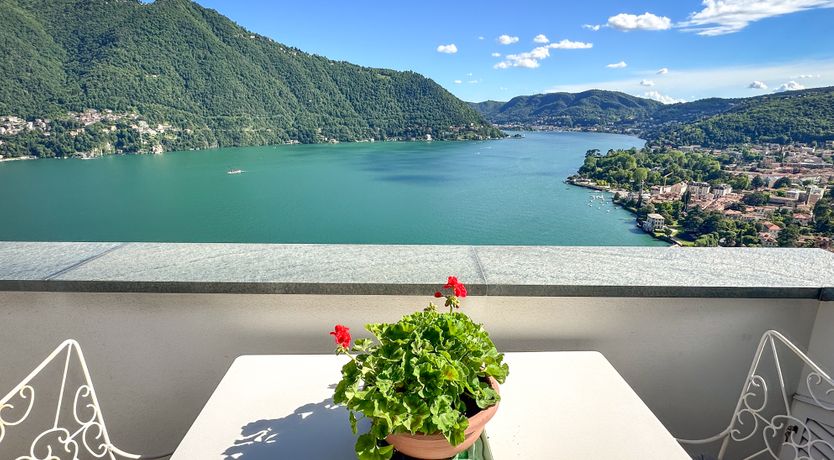 Photo of Lakeside Sanctuary