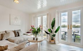 Photo of in South Cerney (93725)