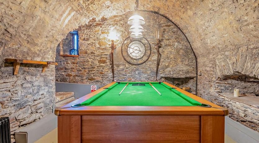 Photo of 4 Bed in Hawick