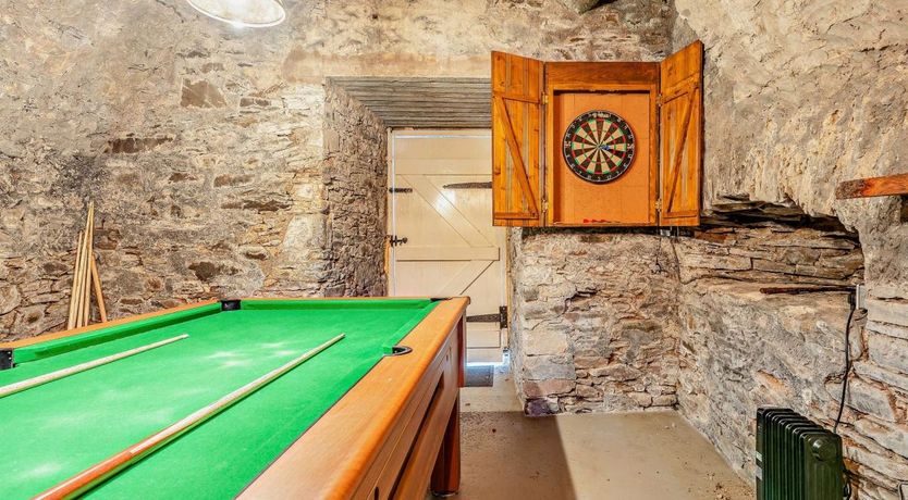 Photo of 4 Bed in Hawick