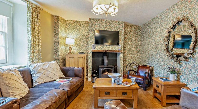 Photo of 4 Bed in Hawick