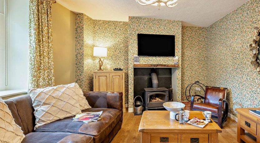 Photo of 4 Bed in Hawick