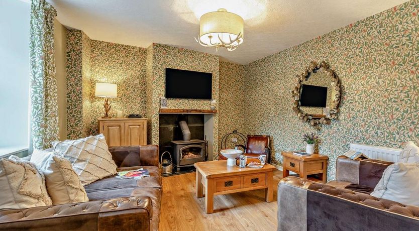 Photo of 4 Bed in Hawick