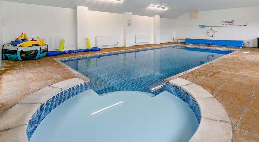 Photo of 5 Bed in Hartland