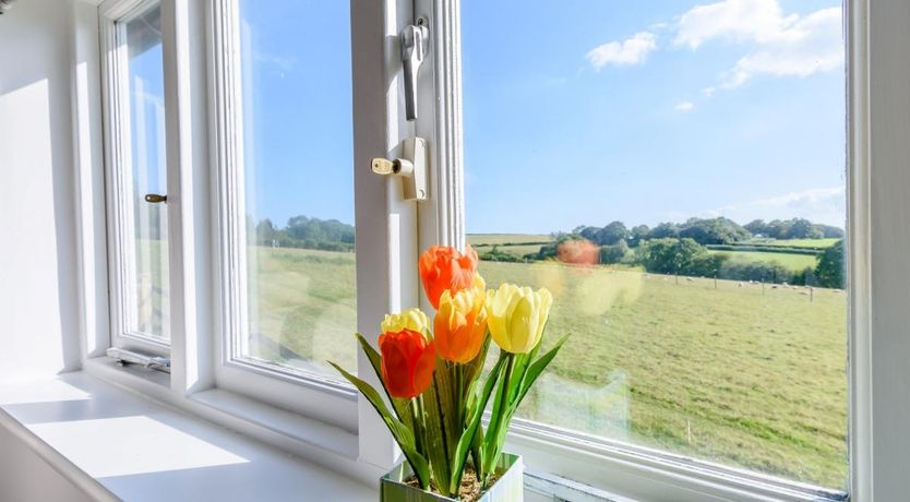 Photo of 3 Bed in Netherfield