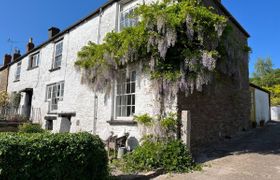 Photo of cottage-in-mid-wales-10