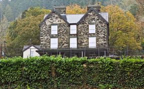 Photo of House in North Wales