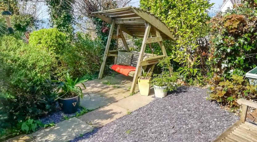 Photo of 1 Bed in Penmaenmawr