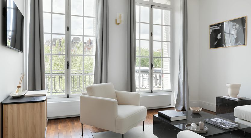 Photo of Seine Skyline