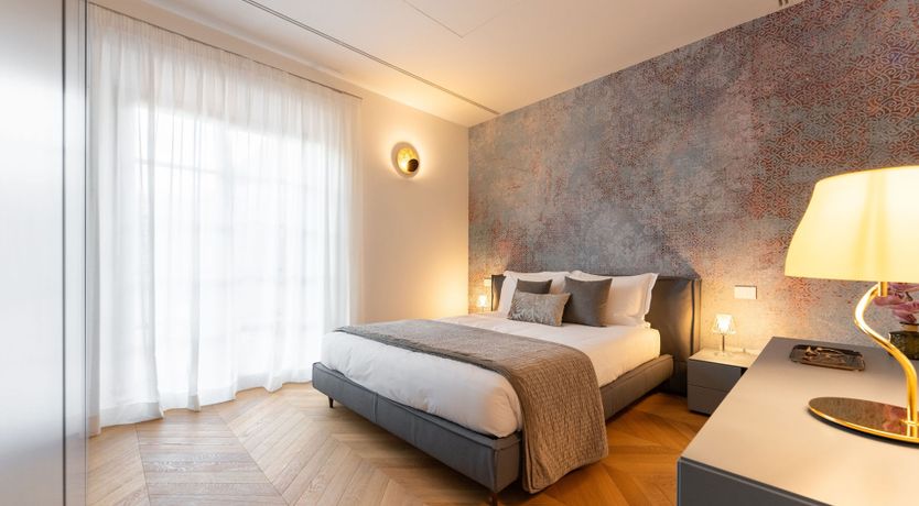 Photo of Elegant Delight