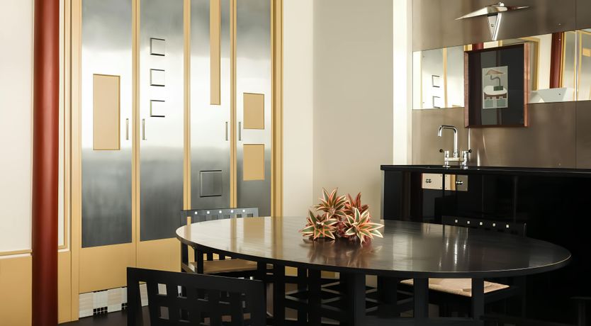 Photo of Parisian Brilliance