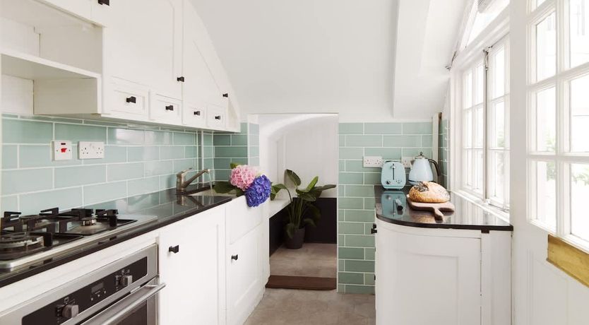 Photo of A Walk in Holland Park