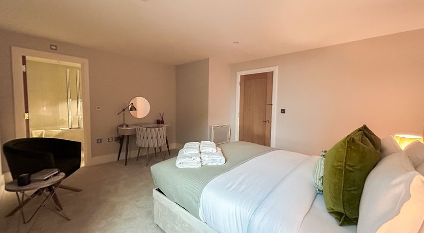 Photo of The Thames View