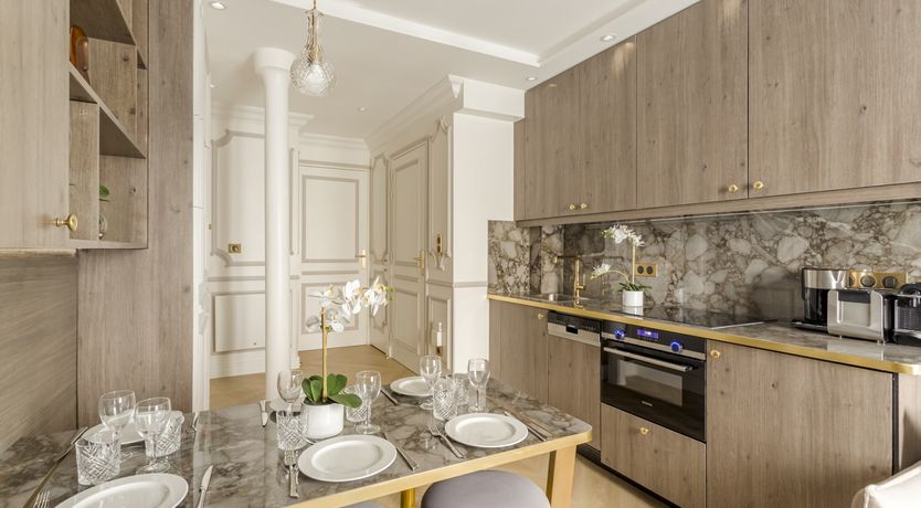 Photo of Pearl & Taupe