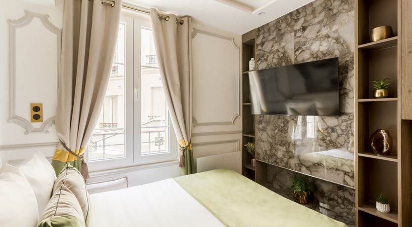 Photo of Pearl & Taupe