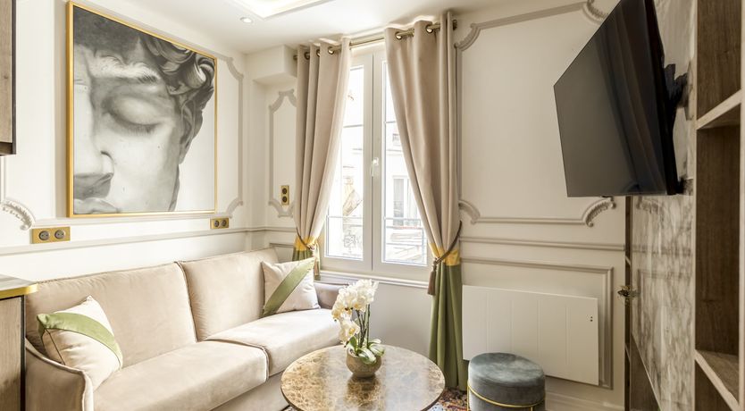 Photo of Pearl & Taupe