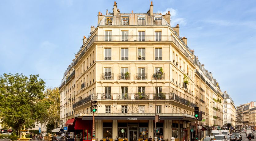 Photo of Pearl & Taupe