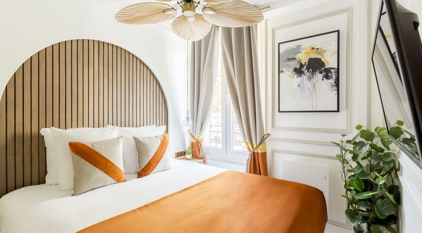 Photo of Pearl & Taupe