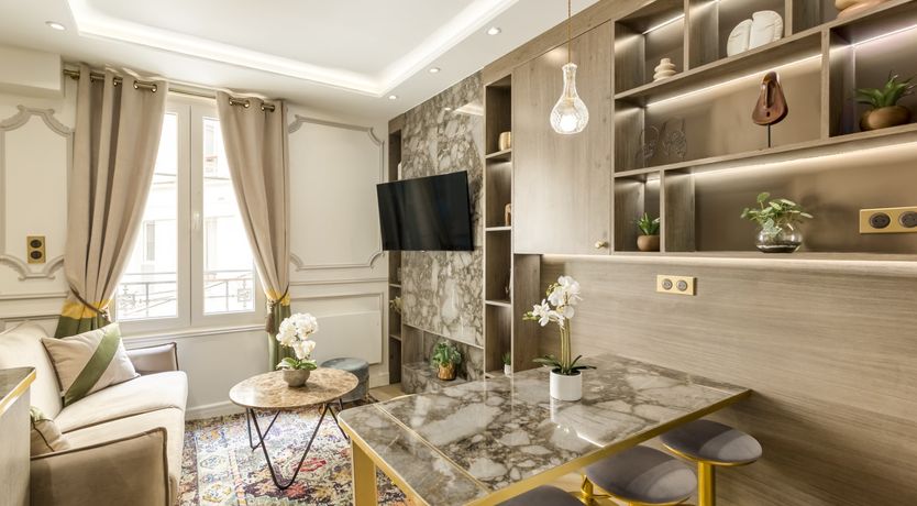 Photo of Pearl & Taupe