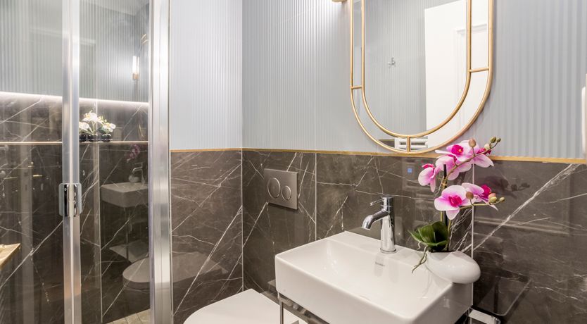 Photo of Sweet Paris Symphony