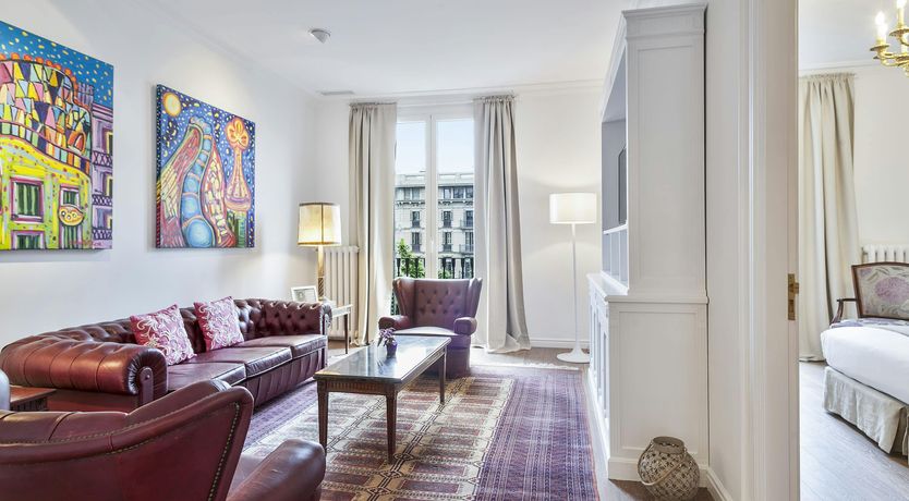 Photo of Eyes on Batlló