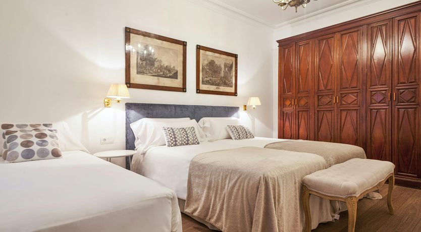 Photo of Eyes on Batlló