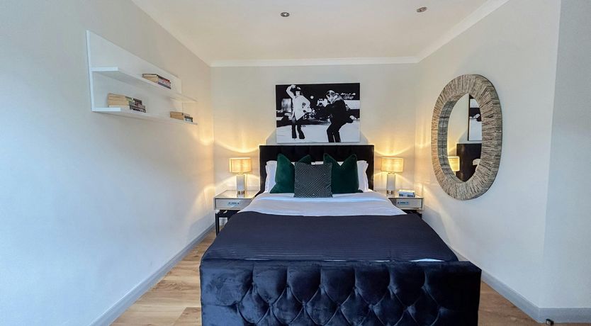 Photo of London Rose