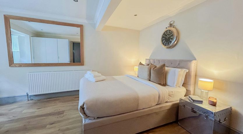 Photo of London Rose