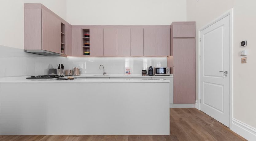 Photo of A Pad in Kensington