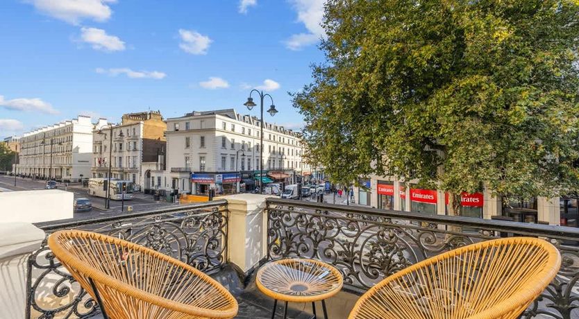 Photo of A Pad in Kensington