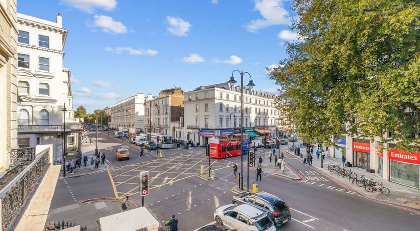 Photo of A Pad in Kensington